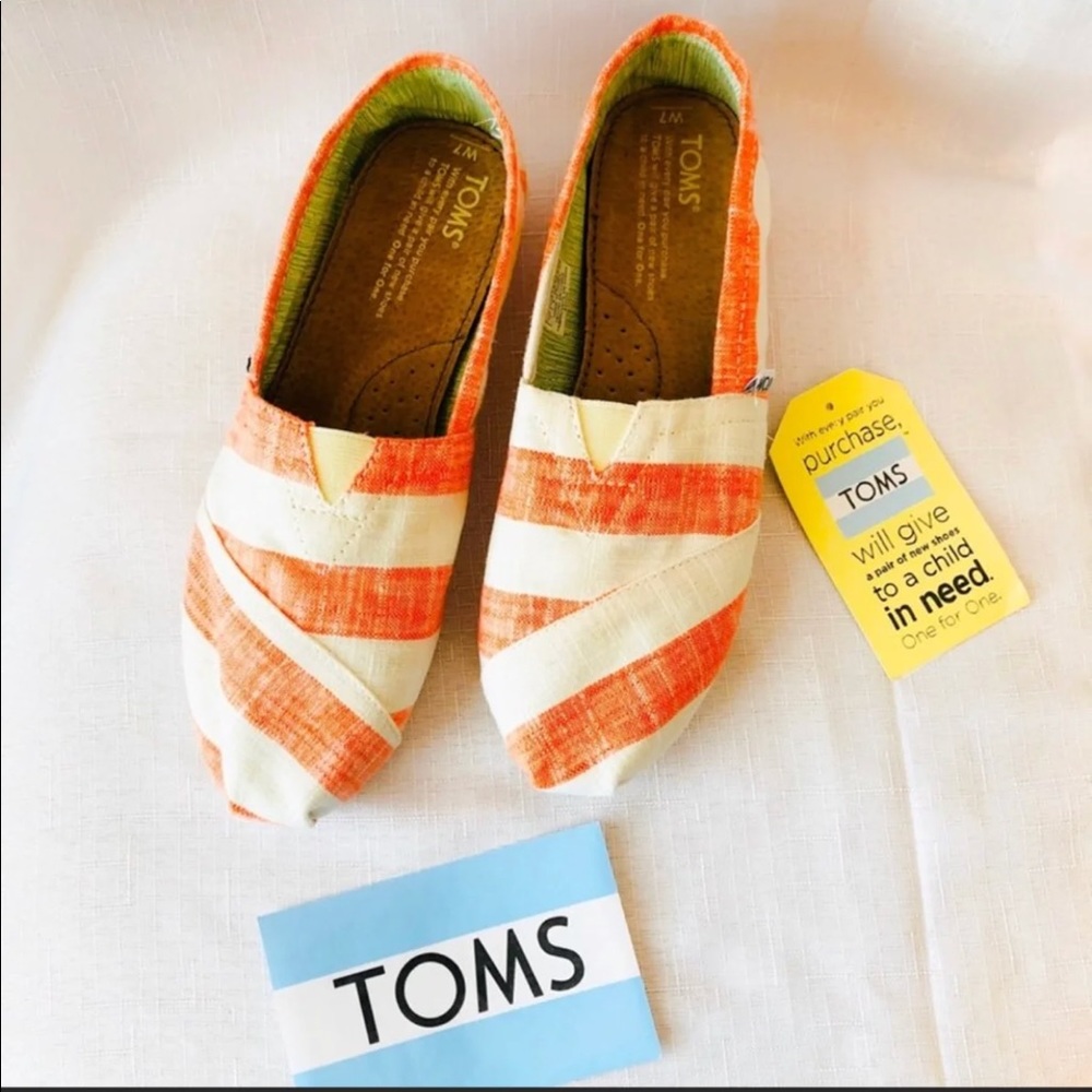 New Toms Classic Striped Slip on Flats!